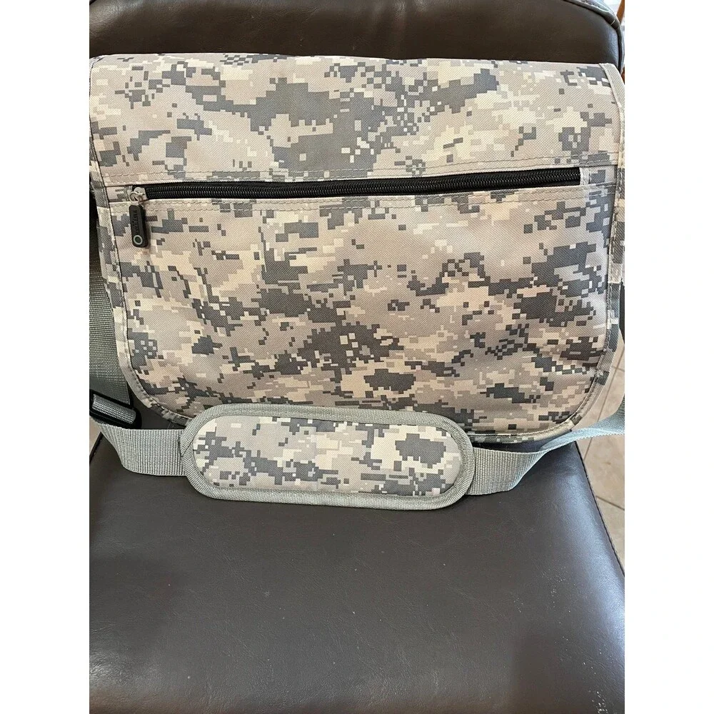 East West Camo Messenger Bag NEW 16 x 12 x 4